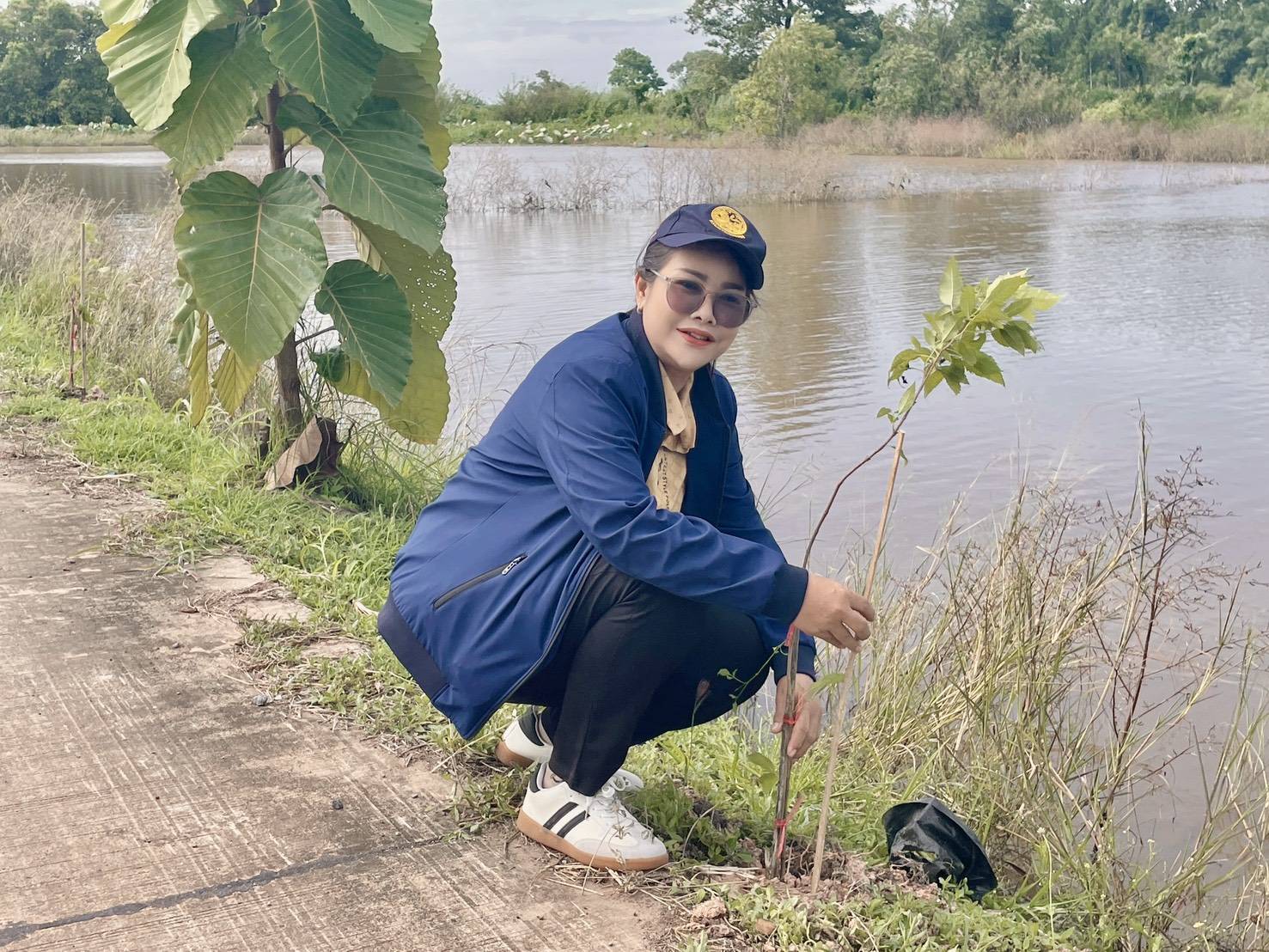 รูปแนบ